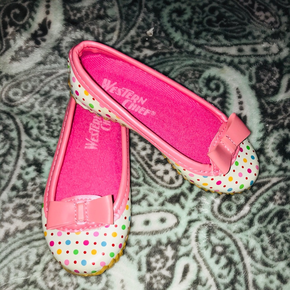 Girls Shoe Bundle of 3 (Size 7/8) - Picture 3 of 5